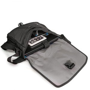 Dell Notebook Çantası 17'' Messenger Alienware Vindicator